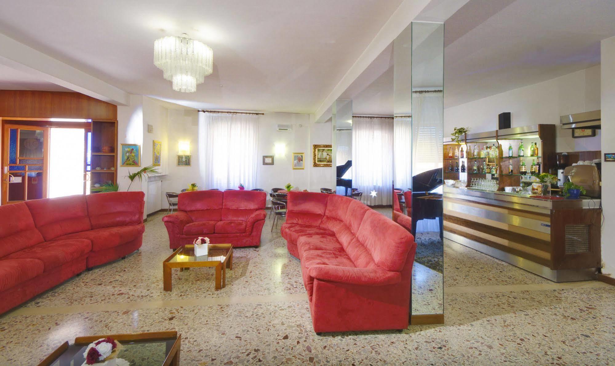 Hotel San Gabriele Loreto Exteriér fotografie